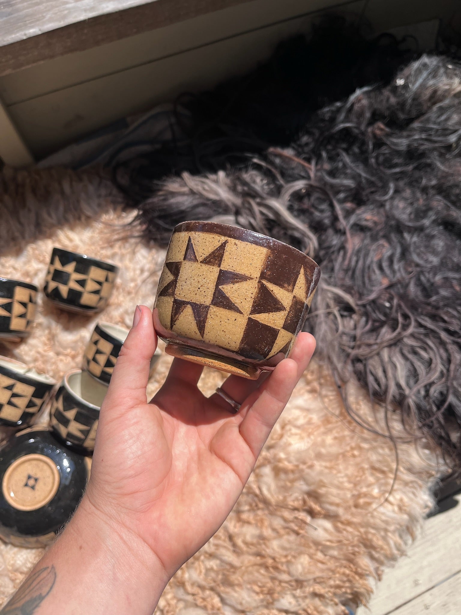 Sawtooth Quilted Cup- Dark Brown